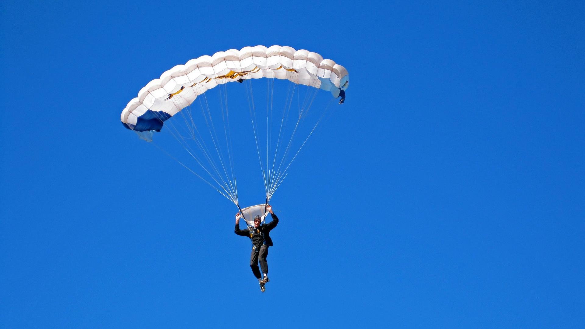 听球员讲故事:那些球场外的温暖瞬间,球场上的温暖